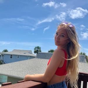 Meet your Posher, Sarah